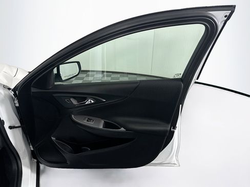 Used 2024 Chevrolet Malibu LT image 30