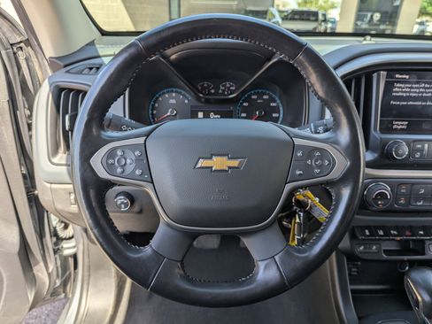 Used 2022 Chevrolet Colorado Z71 w/ Safety Package AWD/4WD image 21