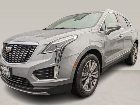 Used 2025 Cadillac XT5 Premium Luxury image 1