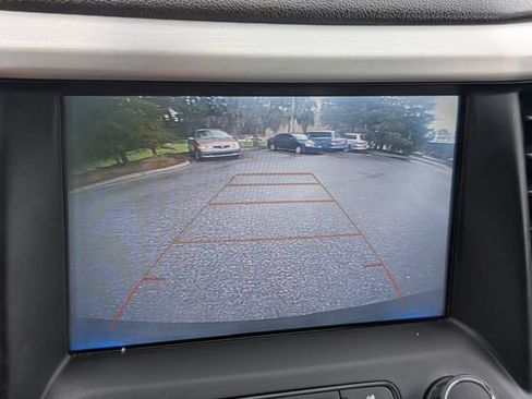 Used 2019 GMC Acadia SLT FWD image 19