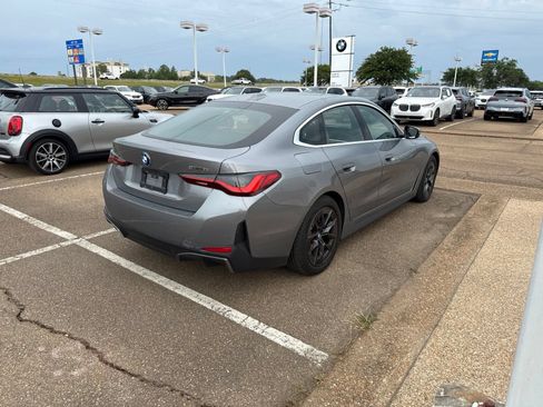 Used 2023 BMW i4 eDrive35 RWD image 5