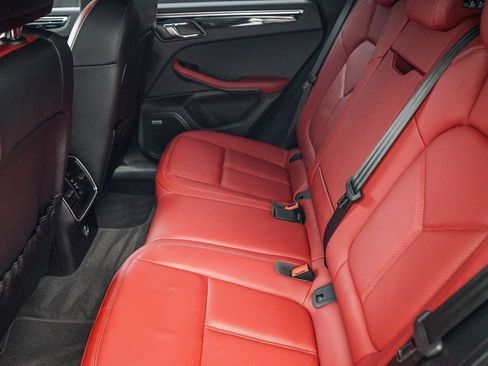 Used 2022 Porsche Macan S AWD/4WD image 24