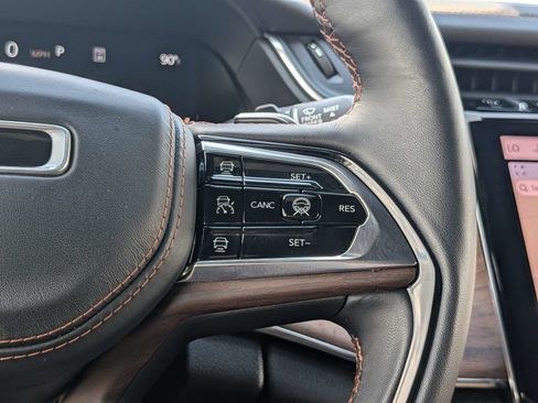 Used 2024 Jeep Grand Cherokee Summit AWD/4WD image 27