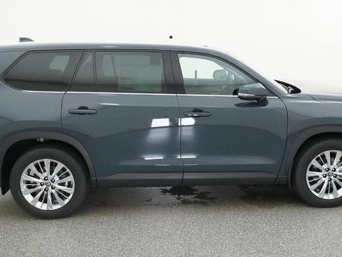 New 2026 Toyota Grand Highlander AWD image 11