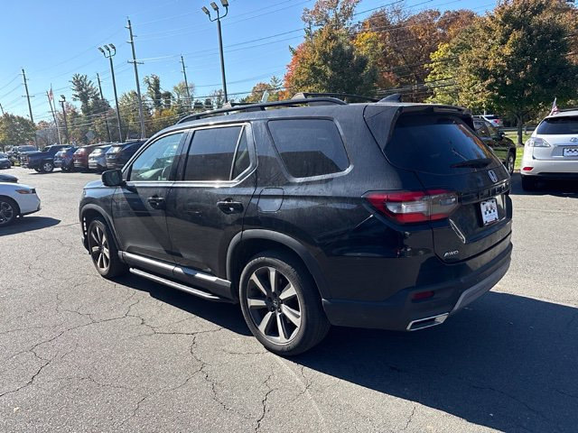 Used 2023 Honda Pilot Elite image 4