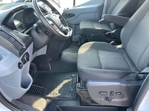 Used 2017 Ford Transit 150 XLT image 15