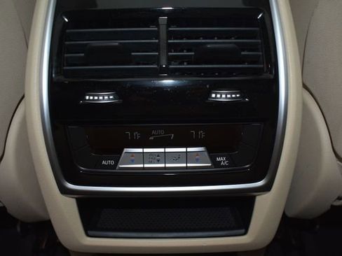 Used 2020 BMW X5 sDrive40i w/ Executive Package image 41