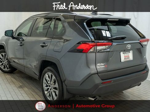 Used 2023 Toyota RAV4 XLE Premium FWD image 3