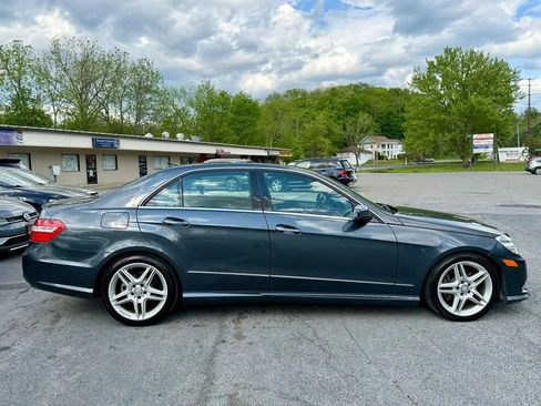 Used 2013 Mercedes-Benz E 350 4MATIC Sedan image 9
