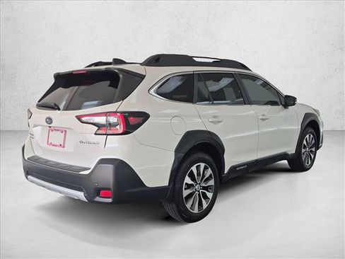 Used 2025 Subaru Outback Limited w/ Popular Package #2 AWD/4WD image 5