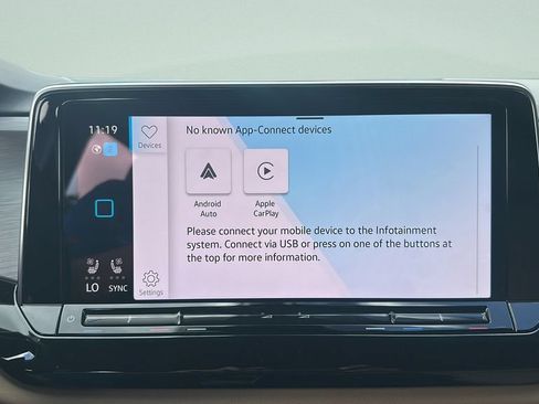 Certified 2026 Volkswagen Atlas Cross Sport SE FWD image 29