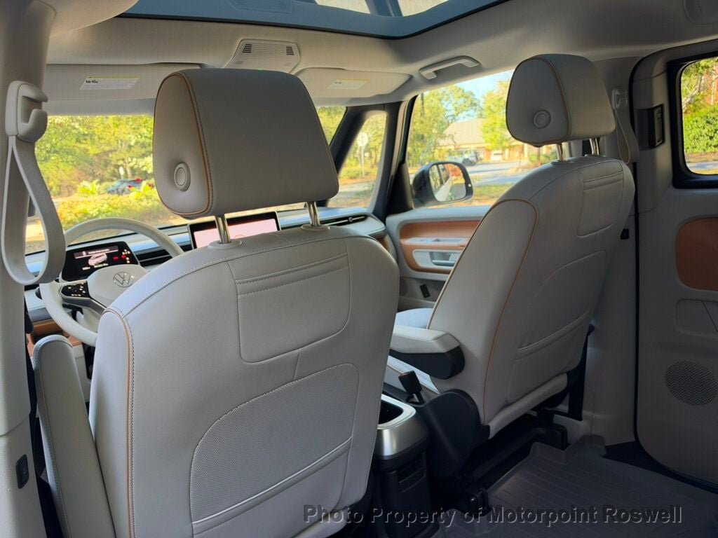 Used 2025 Volkswagen ID. Buzz 1st Edition AWD/4WD image 38
