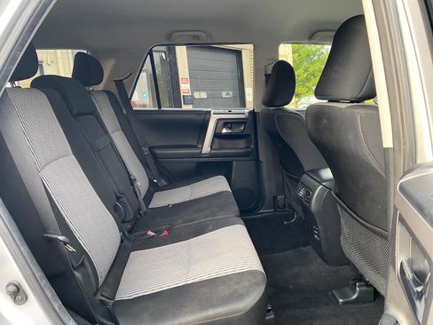 Used 2014 Toyota 4Runner SR5 image 29