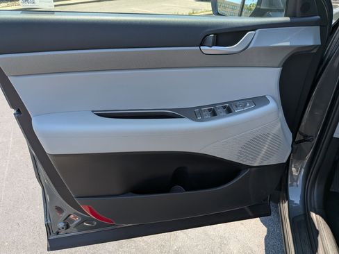 Used 2025 Hyundai Palisade SEL FWD image 11