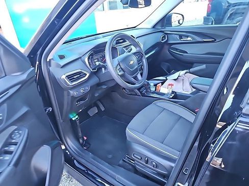 Used 2021 Chevrolet TrailBlazer LT image 4