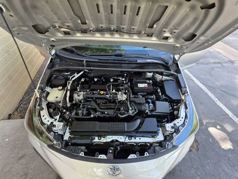 Used 2020 Toyota Corolla SE w/ Carpet Mat Package (TMS) FWD image 16