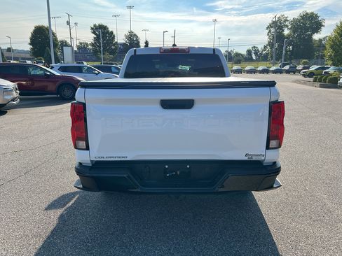 Used 2024 Chevrolet Colorado W/T AWD/4WD image 6