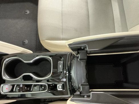 Used 2022 Buick Envision Preferred FWD image 8