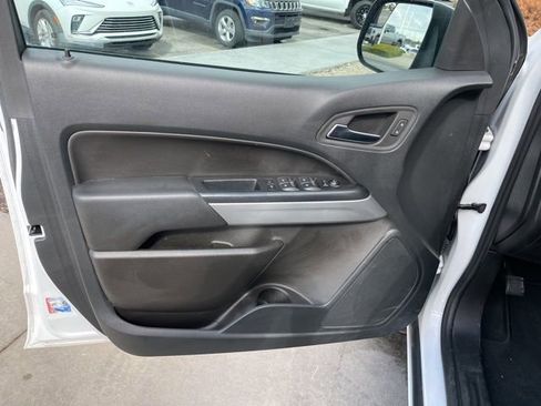 Used 2022 Chevrolet Colorado LT w/ LT Convenience Package RWD image 14