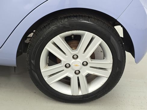 Used 2014 Chevrolet Spark LT image 29