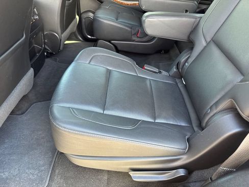 Used 2018 Chevrolet Tahoe Premier w/ RST 6.2L Performance Edition AWD/4WD image 43