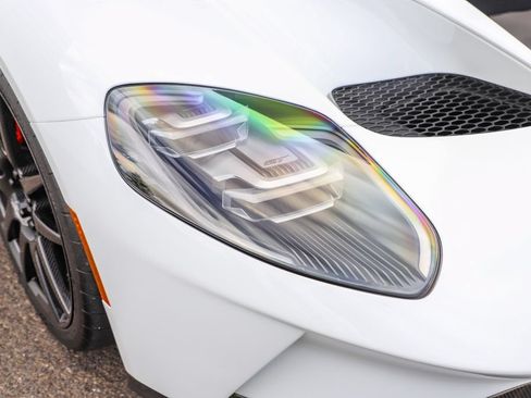Used 2017 Ford GT RWD image 39