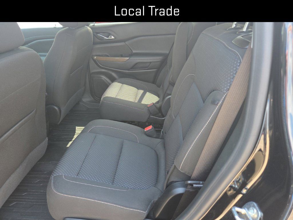 Used 2023 GMC Acadia SLE w/ Driver Convenience Package FWD image 11
