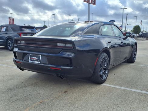 New 2026 Dodge Charger R/T w/ Blacktop Package AWD/4WD image 4