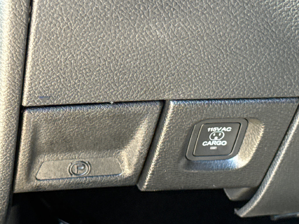 New 2027 RAM 3500 Tradesman AWD/4WD image 17