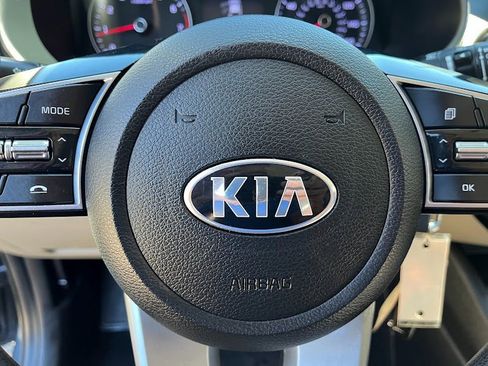 Used 2019 Kia Forte LXS image 16