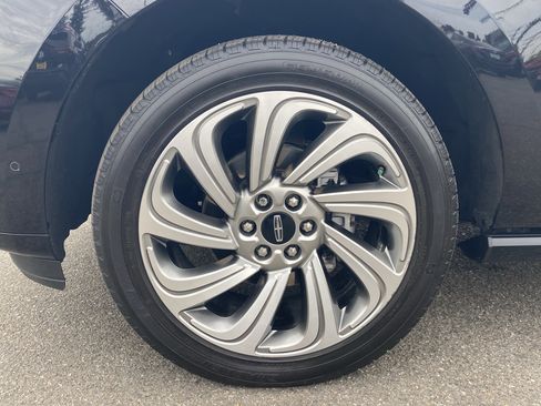 Used 2023 Lincoln Navigator L Reserve image 8