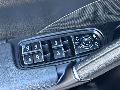 Used 2018 Porsche Cayenne Platinum Edition image 12