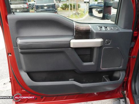 Used 2022 Ford F350 Lariat w/ Lariat Ultimate Package image 18