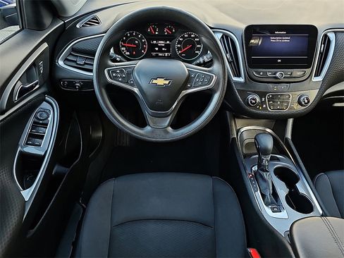 Used 2023 Chevrolet Malibu LT image 11