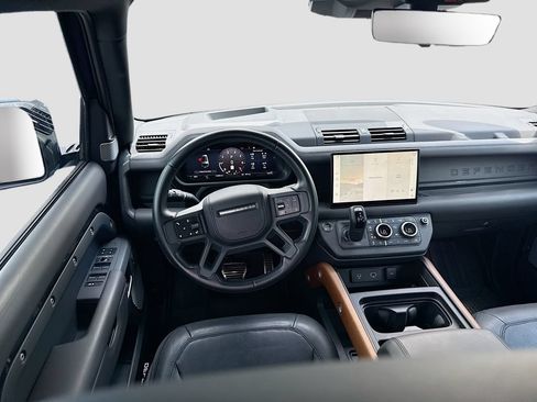 Used 2023 Land Rover Defender 130 X AWD/4WD image 24