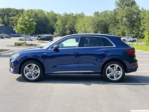 Used 2023 Audi Q3 2.0T Premium Plus w/ Premium Plus Package AWD/4WD image 3