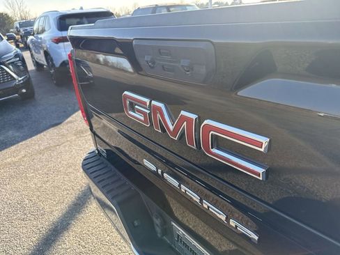 Used 2024 GMC Sierra 1500 SLT w/ SLT Convenience Package image 38