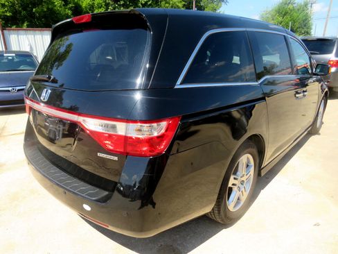 Used 2012 Honda Odyssey Touring image 4