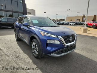 Used 2023 Nissan Rogue SV video 1