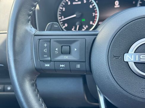 Used 2024 Nissan Pathfinder SV image 29