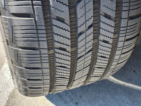 Certified 2025 Porsche Cayenne Coupe image 15