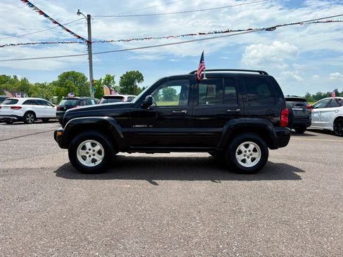 Used 2003 Jeep Liberty Limited AWD/4WD image 2