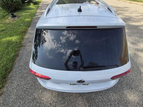 Used 2018 Volkswagen Tiguan SE AWD/4WD image 5