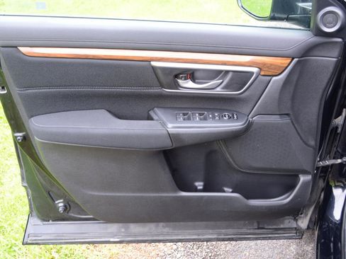 Used 2017 Honda CR-V EX image 19