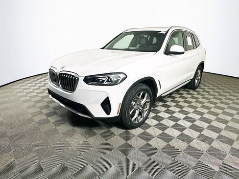Used 2022 BMW X3 xDrive30i w/ Premium Package 2 AWD/4WD image 4