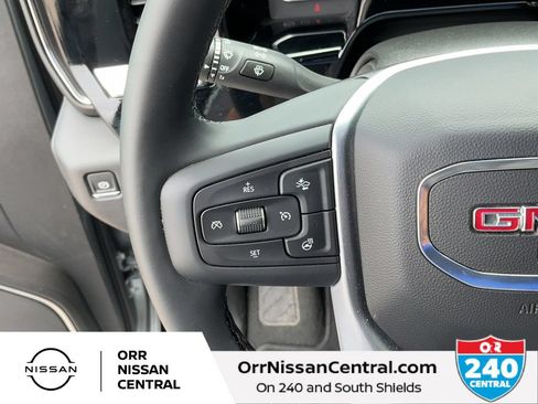Used 2026 GMC Sierra 1500 SLT AWD/4WD image 19