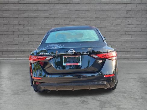 Used 2025 Nissan Sentra S FWD image 11