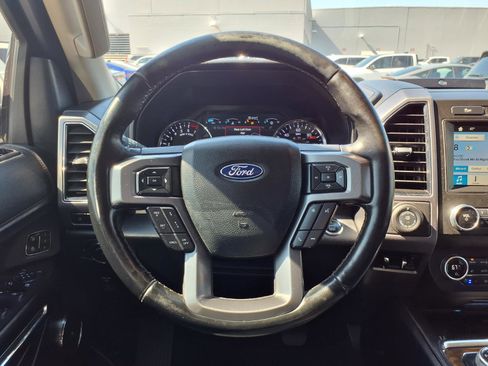 Used 2019 Ford Expedition Max Platinum RWD image 13