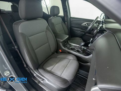 Used 2023 Chevrolet Traverse LT w/ LPO, Floor Liner Package AWD/4WD image 44
