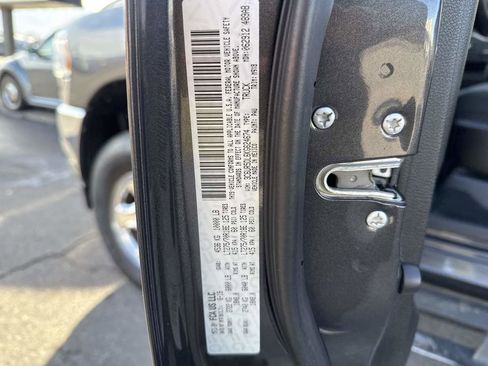 Used 2019 RAM 2500 Big Horn image 24